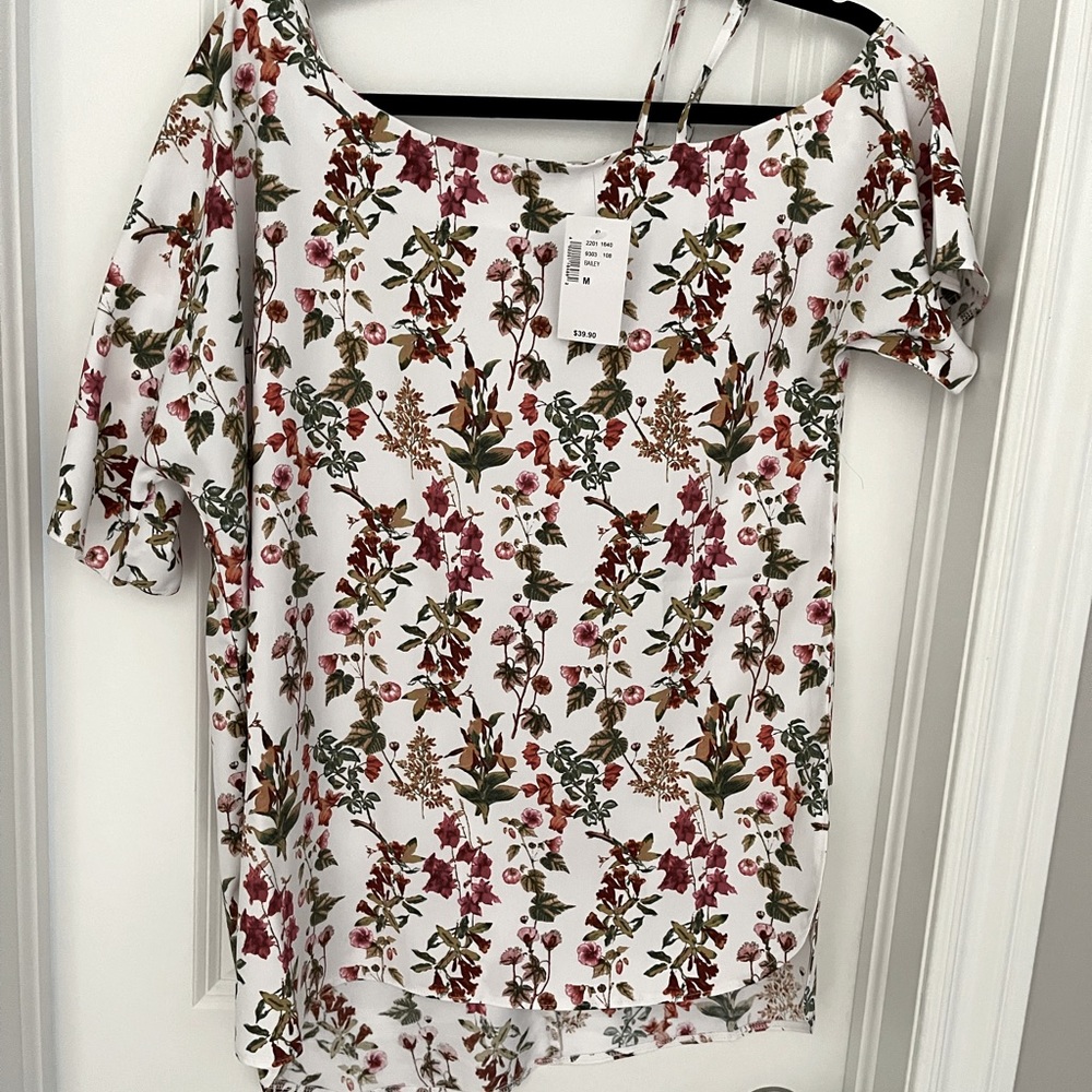 NWT Kismet Floral Top